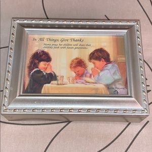 👙Cottage Garden Jewelry Box